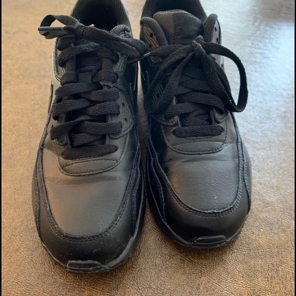 Nike Air Force sneakers size 6 youth (woman’s8) - Picture 2 of 6